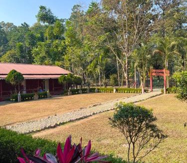 Chalsa Hotel | Gorumara Jungle Resort