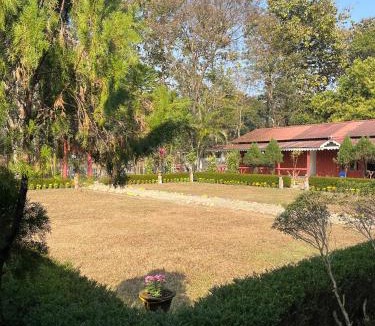 Chalsa Hotel | Gorumara Jungle Resort
