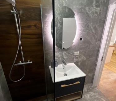 Sangeorz-Bai Apartment | Gosen Grand Residence
