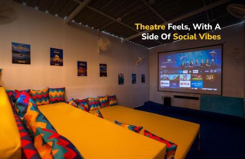 Gandhi Nagar Hostel | goSTOPS Bengaluru, Gandhi Nagar Majestic - Private Rooms & Dorms