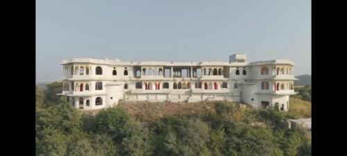 Kankroli Resort | GOVIND GARH NATHDWARAa 995O637O4O