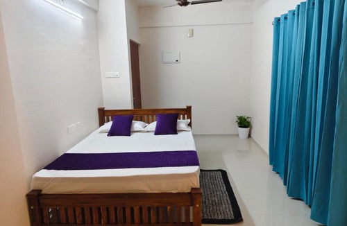 East Nada Apartment | Govindha bhavanam 150 meters from Guruvayur temple