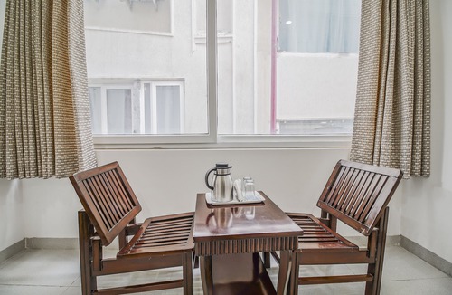 Mahipalpur Extension Bed & Breakfast | Gracious by Vishesh Hotels & Home Stay, Near Delhi Airport India, Private Room