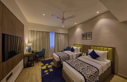Vyalikaval HBCS Layout Hotel | Grand Continent Hebbal a Sarovar Portico Affiliate Hotel