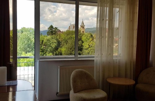 Piatra Neamt Hotel | GRAND HOTEL CEAHLAU