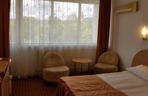Piatra Neamt Hotel | GRAND HOTEL CEAHLAU