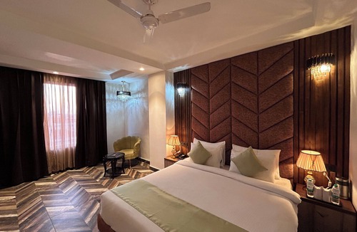 Bullawala Hotel | Grand Luxotica By DLS Hotels