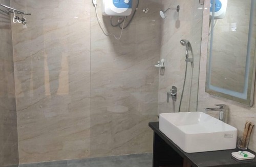 Hyderabad Hotel | GRAND MANOR SUITES