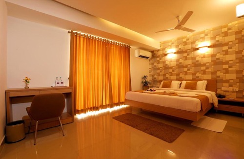 Hampankatta Hotel | Grand Plaza Hotel