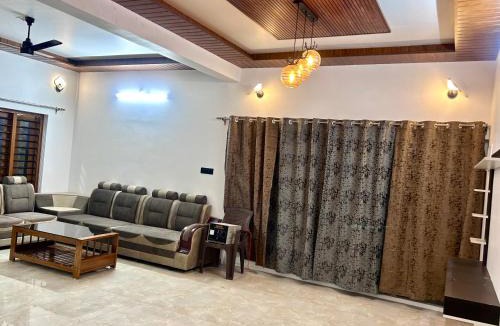 Ramakkalmedu Resort | Grand Sapphires Resorts In Ramakalmedu