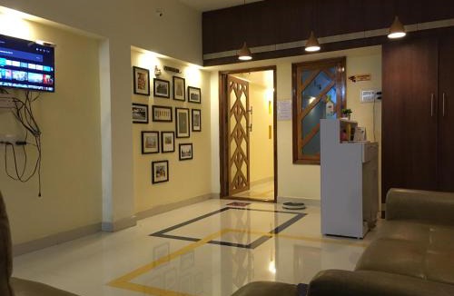 Srirangam Hotel | Grand Suites Srirangam - Walk To Temple