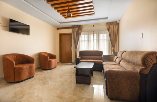 Pudumund Apartment | Grandis Inn By Avkanz