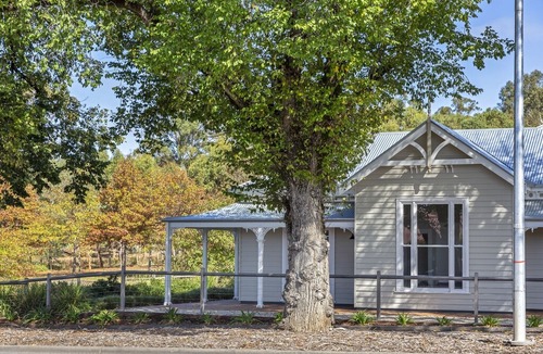 Mount Barker House | Grandview Accommodation - The Adelaide