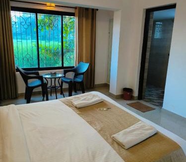 Sainagar Hotel | Green Field View