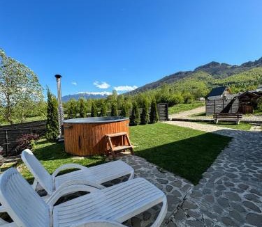 Moieciu Cabin | Green Hill Resort