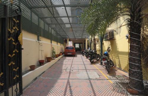 Teynampet Hotel | Green Tree Hotel-Near VFS Global and Ramee Mall