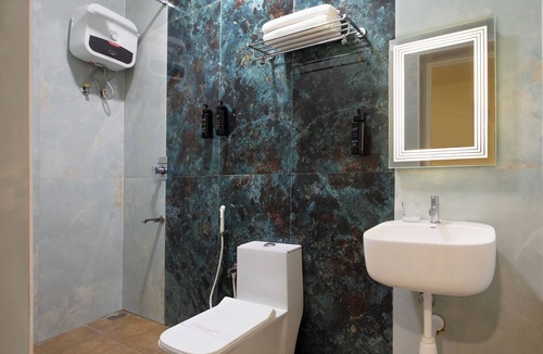 Periamet Hotel | Greens Estate
