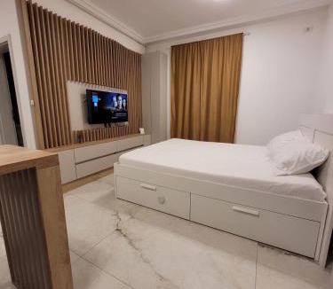 Giroc Apartment | Ground Floor Studio
