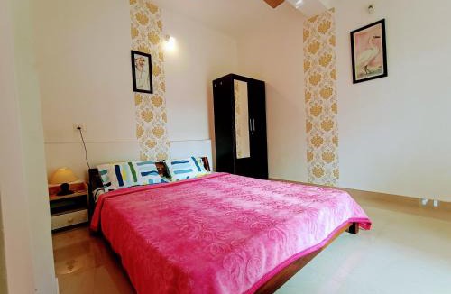 Vagator Hotel | GS Home on the Bay- Super Sea & Garden view Glass studio apartment