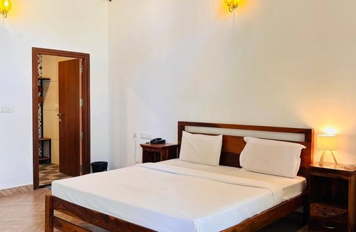 Nelamangala Hotel | Gubbi Goodu
