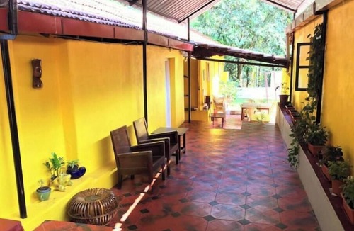 Chikkamagaluru Apartment | Guddadamane Homestay Cosy Room
