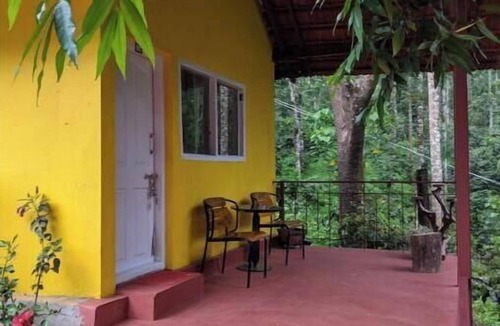 Chikkamagaluru Apartment | Guddadamane Homestay Estate View Room