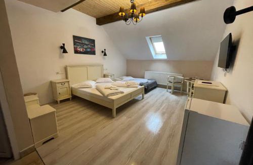Sfantu Gheorghe House | Guest House Hena