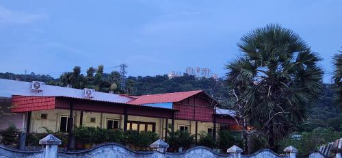 Annavaram Hotel | Guest House in Annavaram