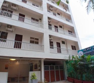 Kadubeesanahalli House | Guest House Suites