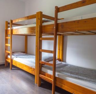 Gurasada Hostel | Gurasada Park Hostel
