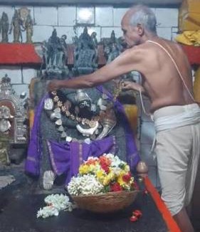 Adoni House | Guru Raghavendra Rayara Nilaya