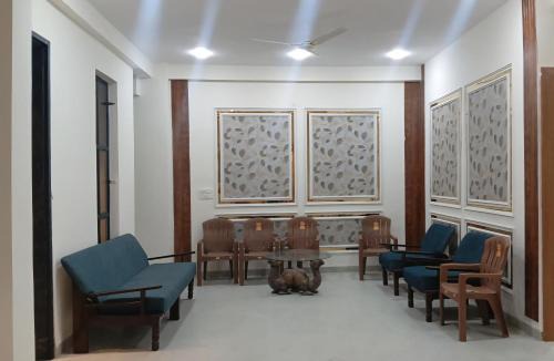 Rau Hotel | Gurukripa rooms rooftop party hall