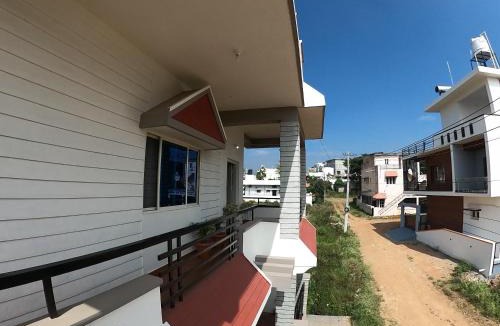 Chikkamagaluru Cabin | Happy Holiday inn service apartment