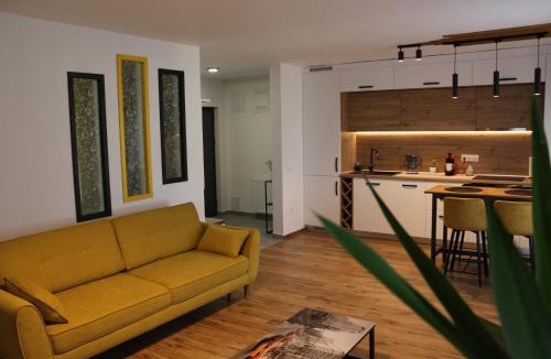 Tirgu Mures Apartment | Happy Home