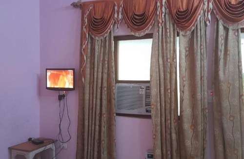 Orchha Hotel | Hare Krishna hotel