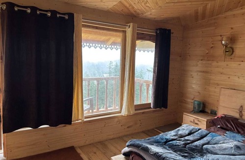 Bhatwari Ski Chalet | ' Harshil Heritage Homestay ' serenity con blissfullness and adventure