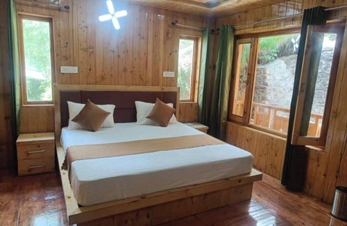Bhatwari House | Harsil apple homestay