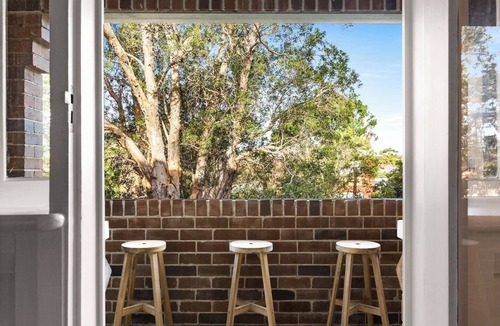 Randwick Apartment | Haus of Art Mid Century Modern by Coogee Beach