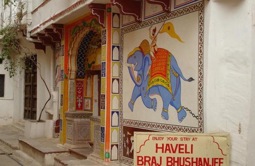 Bundi Hotel | Haveli Braj Bhushanjee Heritage Hotel and Museum