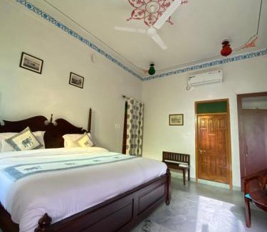 Menar House | Haveli Gokul Niwas, Talawada Near Sitamata SAnctuary, Chittorgarh.