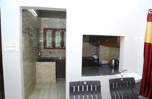 Tirupati Apartment | HB'S NEST HOMESTAY 2-bedroom apartment in lovely Tirupati