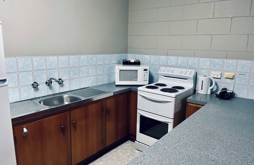 Zeehan Hotel | Heemskirk Motor Hotel