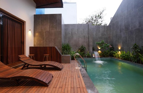 Injambakkam Resort | HF Pool Resorto