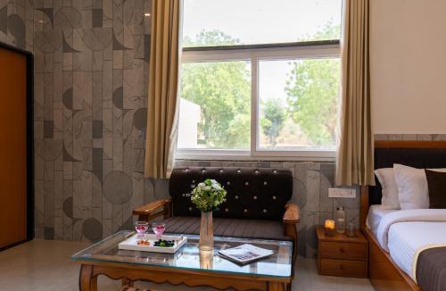 Udaipur Villa | Hiara Villa With Private Pool, Terrace and Garden Area Near Fateh Sagar Lake