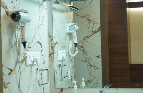 Narasapura Hotel | Highland Hotel