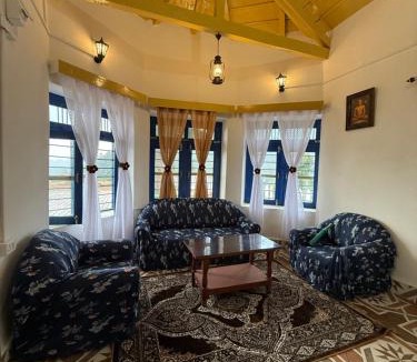 Digoti Bed & Breakfast | Highlander Cottage