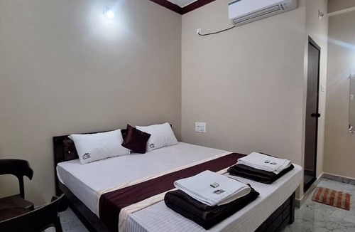 Murudeshwara Hotel | Highway Heaven