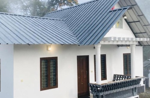 Elappara Villa | Hill on misty mountain view Homes