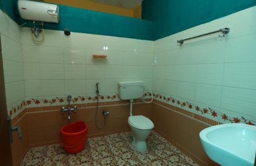 Gudalur Hotel | Hillside Green Valley Comfort Stay