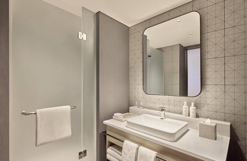Bellandur Hotel | Hilton Garden Inn Bengaluru Embassy TechVillage Outer Ring Road